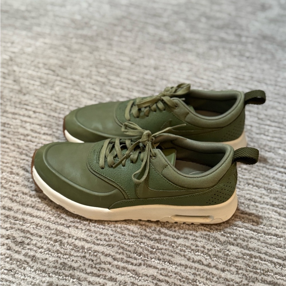 Women’s Green Nike Air Max Shoes